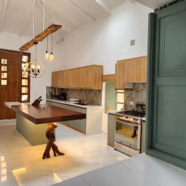 Cozy rural house with WiFi and garden in Pujilí，位于Pujilí的酒店