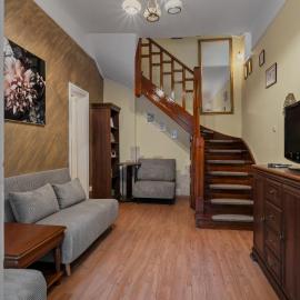 Interbelic Villa near Old Town，位于布加勒斯特的酒店