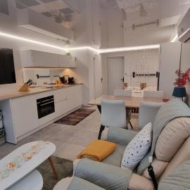RIVA Design-Apartment - Stilvolles Studio für 2 Personen im Wallis，位于Gampel的酒店
