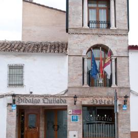 Hotel Hidalgo Quijada，位于阿尔卡扎德三涓的酒店
