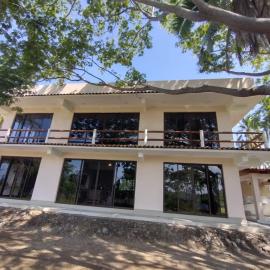 Surf lodge，位于Barrio Nuevo的酒店