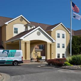 Homewood Suites by Hilton Kansas City Airport,位于堪萨斯城的酒店