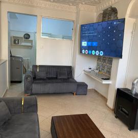Cozy spacious & quite Apt，位于Hydra的酒店