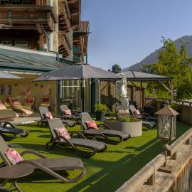 Wohlfühlhotel KERSCHDORFER - B&B - ADULTS ONLY，位于卡顿巴赫的酒店