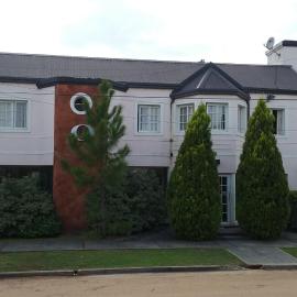 Hotel Queguay，位于科隆的酒店