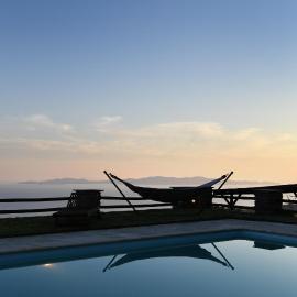 Tinos Sky View Villa，位于Arnados的酒店