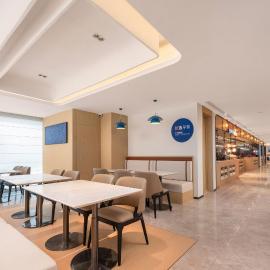 Holiday Inn Express Rizhao Oriental Colorful City，位于日照的酒店