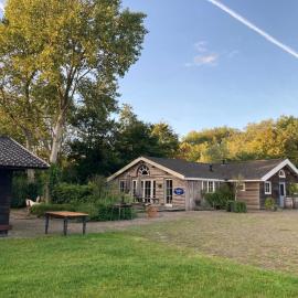 Groepsverblijf Het Bonte Paard，位于德文格洛的酒店