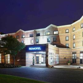 Novotel Newcastle Airport，位于泰恩河畔纽卡斯尔的酒店