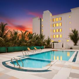 Daksh The Madhuvan Suites Dwarka，位于德瓦尔卡的酒店