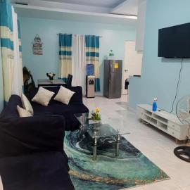 Jens Samal Vacation Rental - Centrally Located - Fully Furnished 2br WIFI，位于Babak的酒店