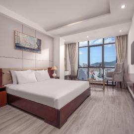 Star Hotel and Fitness- Free Sauna，位于岘港的酒店