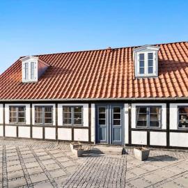 20611-Samso-Brundby-Hovedgade-66，位于Brundby的酒店