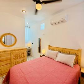 CASA DE PLAYA con PISCINA en SISAL SÚPER EQUIPADA，位于锡萨尔的酒店
