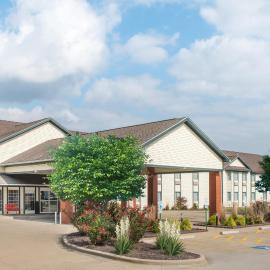 Ramada by Wyndham Springfield North，位于斯普林菲尔德的酒店