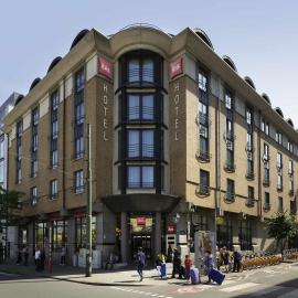 ibis Hotel Brussels Centre Gare du Midi，位于布鲁塞尔的酒店