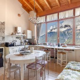 Casa magnifica Valle Camonica，位于Cimbergo的酒店