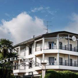 Hotel Lido La Perla Nera,位于斯特雷萨的酒店