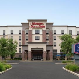Hampton Inn & Suites - Pittsburgh/Harmarville, PA，位于Harmarville的酒店