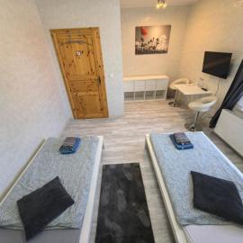 Monteur & Geschäftsreisen Zimmer in Celle CS11，位于策勒的酒店