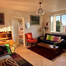 LITTLE LONDON TWO new boutique apt Netflix TV Old Town，位于纳尔瓦的酒店