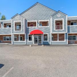 Econo Lodge Cranston - Providence，位于克兰斯顿的酒店