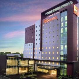 Ibis Makassar City Center，位于马卡萨的酒店