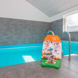 4 star holiday home in Rømø，位于罗莫柯克比的酒店