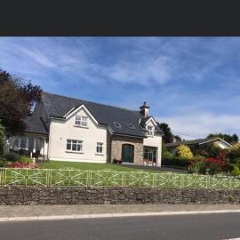 Killala B&B Avondale，位于Killala的酒店