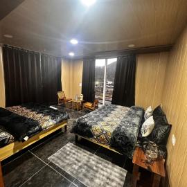 Glampfire Hotel and Cafe，位于Jispa的酒店