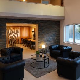 Hôtel L'ange de la vallée，位于瓦约纳克斯的酒店