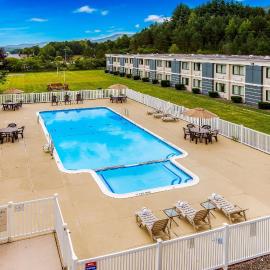 Quality Inn Oneonta Cooperstown Area，位于奥尼昂塔的酒店