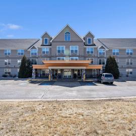 Sleep Inn & Suites near Spirit Mountain，位于德卢斯的酒店