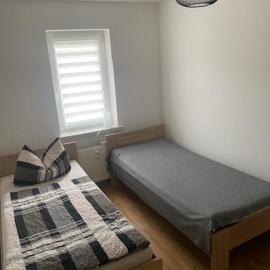 Ferienwohnung 2 am Holzwurm，位于里萨的酒店