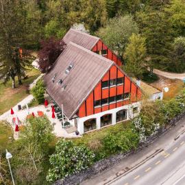 Delémont Youth Hostel，位于德莱蒙的酒店