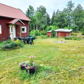 Cozy country cottage in scenic location near Monsteras