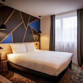 ibis Styles Valenciennes Petite Foret,位于珀蒂福雷的酒店