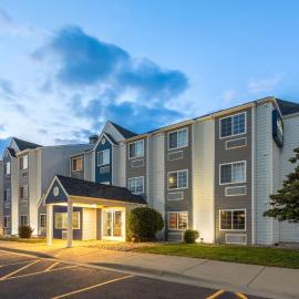 Microtel Inn & Suites by Wyndham Sioux Falls，位于苏福尔斯的酒店