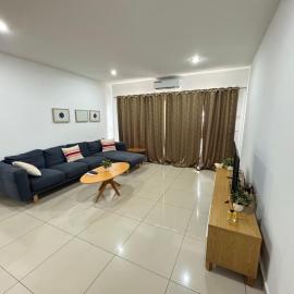 Leebo Spaces at The Gallery，位于Trofwi的酒店