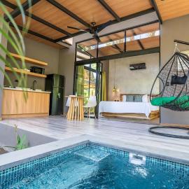 Sombra Bungalow, AC and Plunge Pool near Arrecife，位于蓬塔乌巴的酒店