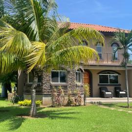 Casa Inge - Golf Front Villa Near the Beach at Gran Pacifica Resort，位于圣地亚哥的酒店