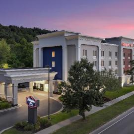 Hampton Inn Ithaca，位于伊萨卡的酒店