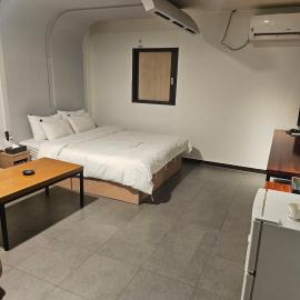 Guri C Boutique Hotel，位于九里市的酒店