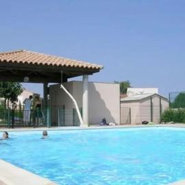 Pavillon 3 chambres avec véranda et climatisation.，位于索雷德的酒店
