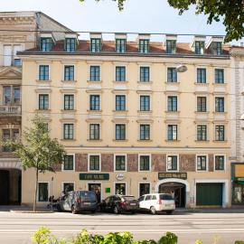 Suite Hotel 900m zur Oper