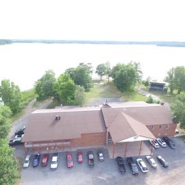 Stoco Lake Lodge，位于Tweed的酒店