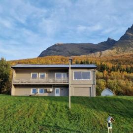 Skogstad Ferie og fritid，位于特罗姆瑟的酒店