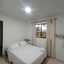 Centro Empresarial Panelero, La Santanera，位于Santana的酒店