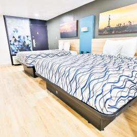 West Texas Inn & Suites with Kitchenette，位于米德兰的酒店