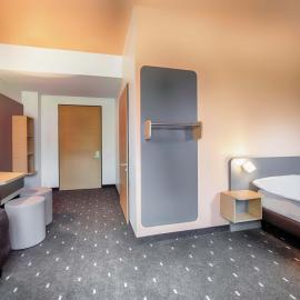 B&B Hotel Rostock-Hafen，位于罗斯托克的酒店